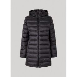 Damska kurtka puchowa Pepe Jeans Maddie. Czarne kurtki damskie Pepe Jeans, s, z aplikacjami, z bawełny, bez kaptura. Za 581.40 zł.