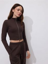 Bluza z wysoką stójką - ciemnobrązowy. Brązowe bluzy damskie Reserved, l, bez wzorów, z bawełny, bez kaptura. Za 89.99 zł.