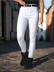 Jeansy skinny - biały. Białe jeansy damskie Sinsay, z podwyższonym stanem. Za 49.99 zł.