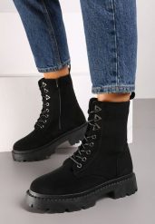 Czarne Botki Workery na Grubej Podeszwie ze Sznurowaniem Erisly. Czarne botki damskie Born2be, z jeansu, eleganckie, bez obcasa, na płaskiej podeszwie, bez zapięcia. Za 119.99 zł.