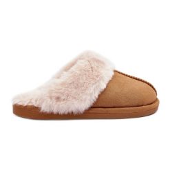 Damskie Papcie Klapki z Futerkiem Camel Pinky brązowe. Brązowe klapki damskie bez wzorów, bez obcasa, bez zapięcia. Za 118.34 zł.