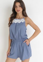 Niebieski Kombinezon Enchanted. Niebieskie sukienki damskie Born2be, z aplikacjami, z koronki, boho, bez ramiączek. Za 69.99 zł.