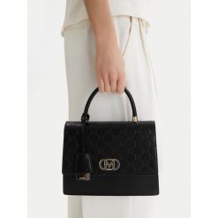 Torebka MEXX. Czarne torebki klasyczne damskie Mexx, bez dodatków. Za 199.99 zł.