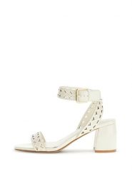 Guess Sandały 181567 Beżowy. Białe sandały damskie Guess, z aplikacjami, ze skóry, bez obcasa, na słupku, bez zapięcia. Za 589.99 zł.