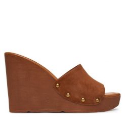 Klapki Aldo. Brązowe klapki damskie ALDO, bez wzorów, bez obcasa, bez zapięcia. Za 339.99 zł.