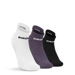 Krótkie skarpetki sportowe trójpak Fitness Siroko Trim Lavander. Białe skarpetki damskie SIROKO, bez wzorów, z materiału. Za 75.00 zł.