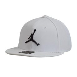 Czapka z daszkiem Air Jordan Jumpman Pro. Czarne czapki z daszkiem damskie Jordan, bez wzorów. Za 165.00 zł.
