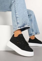 Czarne Sneakersy Vices na Grubej Podeszwie Zdobione Aplikacją Aranellis. Czarne obuwie sportowe damskie Renee, z jeansu, bez zapięcia. Za 99.99 zł.
