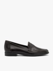 Ciemnobrązowe eleganckie mokasyny. Brązowe mokasyny damskie Ryłko, ze skóry, bez obcasa. Za 379.99 zł.