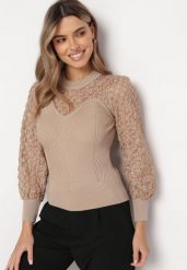 Beżowy Sweter z Prążkowanej Dzianiny z Koronką Ratana. Brązowe swetry klasyczne damskie Born2be, s, z dzianiny, bez kołnierzyka. Za 129.99 zł.