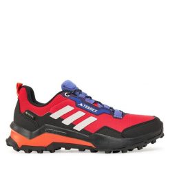 Trekkingi adidas. Czerwone obuwie trekkingowe damskie Adidas, z gore-texu, bez zapięcia. Za 419.99 zł.