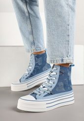 Niebieskie Trampki na Grubej Podeszwie w Serduszka za Kostkę Umirana. Niebieskie trampki damskie Born2be, bez wzorów, z jeansu, przed kolano, bez zapięcia. Za 89.99 zł.