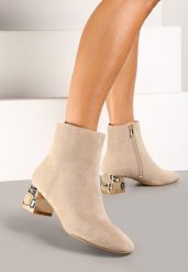Ciemnobeżowe Botki Vices z Słupku Ozdobionym Kryształkami Vortiola. Brązowe botki damskie Born2be, z jeansu, eleganckie, bez obcasa, na obcasie, bez zapięcia. Za 169.99 zł.