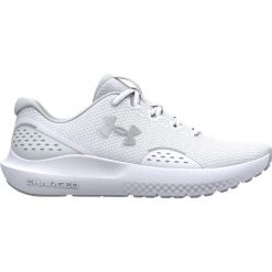 Buty sportowe dla kobiet UNDER ARMOUR UA CHARGED SURGE 4. Białe obuwie sportowe damskie Under Armour, do biegania. Za 204.99 zł.