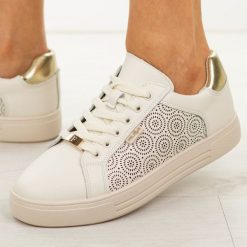 Beżowe skórzane półbuty damskie Filippo Dp7592/26. Brązowe półbuty damskie Filippo, na jesień, w ażurowe wzory, z jeansu, z okrągłym noskiem, bez obcasa, na koturnie, bez zapięcia. Za 219.00 zł.