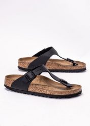 Birkenstock Gizeh BF Japonki damskie czarne. Czarne klapki damskie Birkenstock, bez wzorów, bez obcasa, bez zapięcia. Za 319.99 zł.