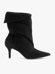 Czarne wyższe botki muszkieterki na szpilce. Czarne botki damskie Ryłko, z gumy, eleganckie, bez obcasa, na szpilce, bez zapięcia. Za 599.99 zł.