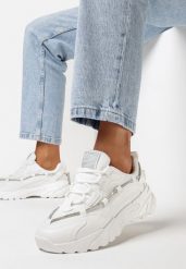 Białe Sneakersy Ozdobione Biżuteryjnym Sznurkiem Aellwin. Białe obuwie sportowe damskie Born2be, bez zapięcia. Za 79.99 zł.