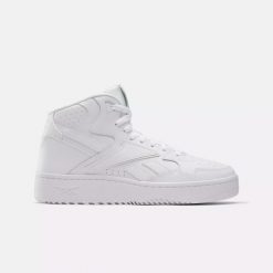 Buty sportowe Reebok ATR Chill MID (100201339). Białe obuwie sportowe casual damskie Reebok, z syntetyku, trekkingowe. Za 309.00 zł.