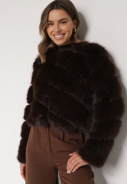 Brązowa Krótka Kurtka z Futerkiem na Haftki Loreinda. Brązowe kurtki damskie Born2be, bez wzorów, z jeansu, bez kaptura. Za 299.99 zł.