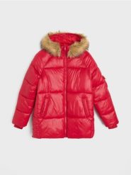 Pikowana kurtka puffer - czerwony. Czerwone kurtki damskie Sinsay, l, bez wzorów, bez kaptura. Za 119.99 zł.