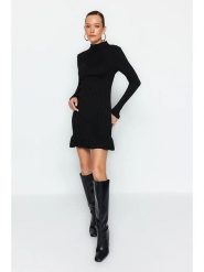 Trendyol Sukienka dzianinowa w kolorze czarnym rozmiar: S. Czarne sukienki damskie Trendyol, bez wzorów, z dzianiny, bez ramiączek. Za 74.46 zł.