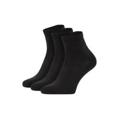 Skarpety sportowe Under Armour Core Quaretr Socks 1358344 3P. Czarne obuwie sportowe damskie Under Armour, bez wzorów. Za 59.00 zł.