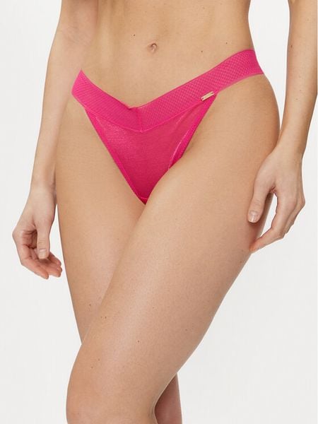 Gossard Stringi Glossies 6256 Różowy. Czerwone stringi Gossard, bez wzorów, z syntetyku. Za 79.99 zł.