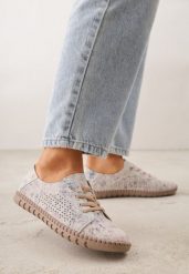 Beżowo-Różowe Skórzane Sneakersy w Kwiaty z Ażurowym Wzorem Rionela. Brązowe obuwie sportowe damskie Born2be, na lato, z jeansu, bez zapięcia. Za 169.99 zł.