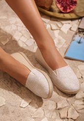 Beżowe Espadryle Loving Tonight. Brązowe espadryle damskie Renee, bez wzorów, bez obcasa, na płaskiej podeszwie. Za 39.99 zł.