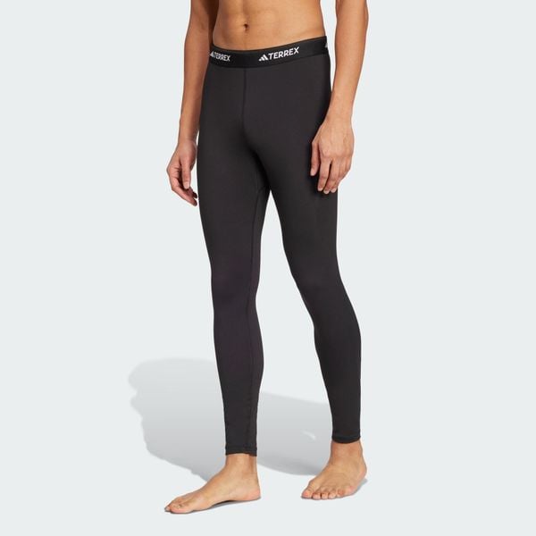 Legginsy Multi Synthetic Base Layer. Czarne legginsy damskie Adidas, uniwersalny, bez wzorów. Za 219.00 zł.