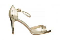 Sandały Bayla-187 587-1109 Gold 187090, Złoty, Skóra ekologiczna - 39. Żółte sandały damskie Bayla, bez wzorów, z materiału, bez obcasa, na platformie, bez zapięcia. W wyprzedaży za 152.10 zł.