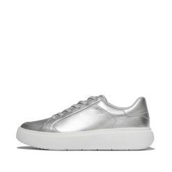 Metaliczne skórzane trampki damskie FitFlop Rtg. Szare trampki damskie FIT FLOP, bez wzorów, ze skóry, bez zapięcia. Za 523.00 zł.