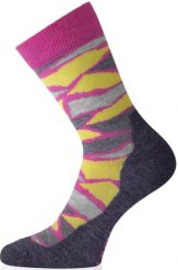 Skarpety merino WLJ. Zielone skarpetki damskie LASTING, bez wzorów, z elastanu. Za 65.00 zł.