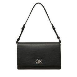 Torebka Calvin Klein. Czarne torebki klasyczne damskie Calvin Klein, bez dodatków. Za 309.99 zł.