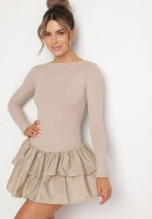 Beżowa Rozkloszowana Sukienka z Długim Rękawem i Falbanką Reonaria. Brązowe sukienki damskie Born2be, bez wzorów, eleganckie, bez ramiączek. W wyprzedaży za 84.99 zł.