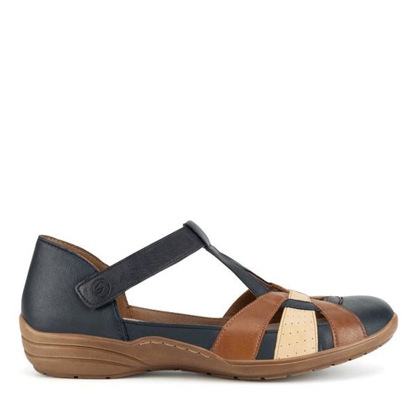 Sandały Remonte. Niebieskie półbuty damskie Remonte, bez wzorów, bez obcasa, na płaskiej podeszwie, bez zapięcia. Za 369.99 zł.