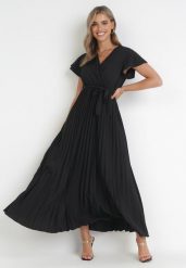 Czarna Elegancka Sukienka Maxi w Plisy z Kopertowym Dekoltem i Wiązaniem Thessi. Czarne sukienki damskie Born2be, bez wzorów, eleganckie, bez ramiączek. Za 109.99 zł.