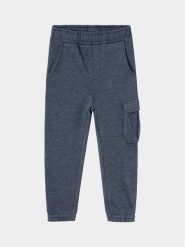 NAME IT Spodnie dresowe Varonto 13225459 Granatowy Regular Fit. Niebieskie spodnie dresowe chłopięce Name it, z dresówki. Za 49.99 zł.