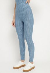 Niebieskie Legginsy Sportowe z Elastyczną Gumką i Tłoczonym Wzorem Ardisa. Niebieskie legginsy damskie Born2be, m, bez wzorów, z jeansu. Za 34.99 zł.