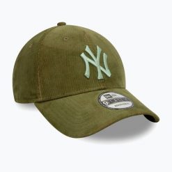 Czapka z daszkiem New Era Two Tone Cord 9Forty New York Yankees. Zielone czapki z daszkiem damskie New Era, bez wzorów. Za 129.99 zł.