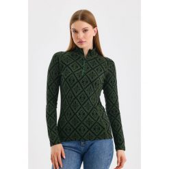 Venus - Koszulka termoaktywna z długim rękawem 100% wełna merino (230 g/m²). Zielone koszulki damskie WOOLONA, m, bez wzorów, z wełny, bez kołnierzyka, bez ramiączek. W wyprzedaży za 351.00 zł.