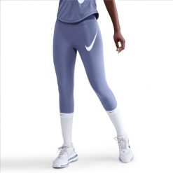 Legginsy Nike Tempo Swoosh dla kobiet 7/8. Fioletowe legginsy damskie Nike, s, bez wzorów, z materiału. Za 275.20 zł.