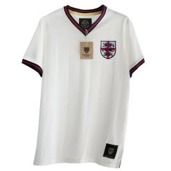 Bawełniana koszulka Football Town England Lions Cross. Białe bluzki damskie FOOTBALL TOWN, xl, bez wzorów, z bawełny, bez kołnierzyka, bez ramiączek. W wyprzedaży za 179.00 zł.