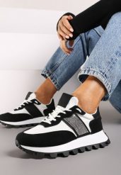 Czarno-Białe Sneakersy z Brokatową Wstawką i Bieżnikiem Valindras. Czarne obuwie sportowe damskie Born2be, bez zapięcia. Za 59.99 zł.