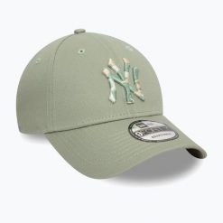 Czapka z daszkiem New Era Camo Infill 9Forty New York Yankees. Zielone czapki z daszkiem damskie New Era, bez wzorów. Za 119.99 zł.