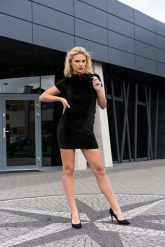 Mała Czarna Sukienka z Aksamitu. Czarne sukienki damskie Merribel, bez wzorów, z materiału, wizytowe, bez ramiączek. Za 102.90 zł.