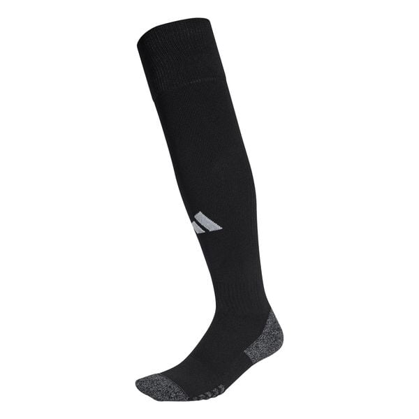 Skarpetki adidas Referee 22. Białe skarpetki damskie Adidas, bez wzorów, z materiału. Za 75.00 zł.