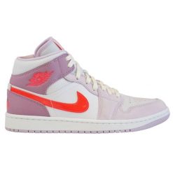 Buty sportowe Air Jordan 1 Mid Valentine's Day. Białe obuwie sportowe casual damskie Jordan. Za 927.58 zł.