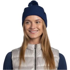 Czapka BUFF KNITTED BEANIE RENVI. Niebieskie czapki damskie Buff, bez wzorów. W wyprzedaży za 97.44 zł.